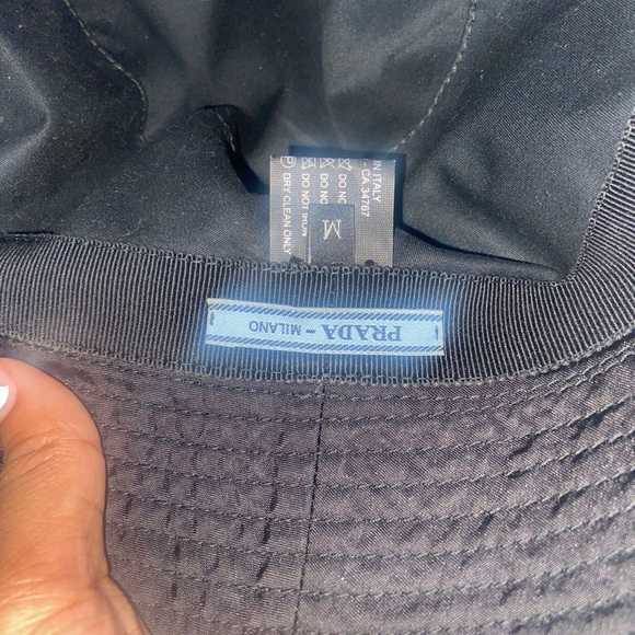 Prada Clutch - Picture 4 of 4